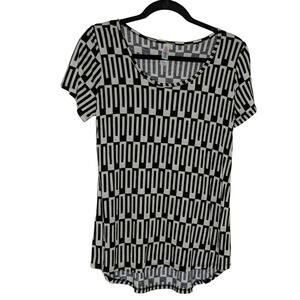 LuLaRoe Patterned Tee - Size S - GUC